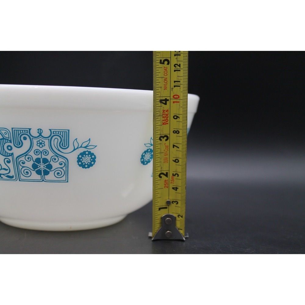 Vintage Pyrex Horizon Blue Nesting Mixing Bowls Set of 2 White Milk Glass USA - Picture 10 of 16
